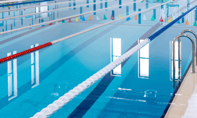 Accusa un malore improvviso in piscina, bambino di 10 anni trasportato d’urgenza in elisoccorso