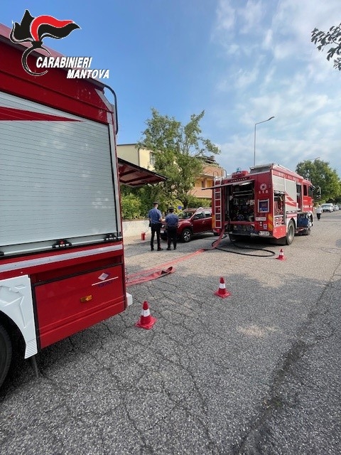 incendio villetta via saragat curtatone (2)