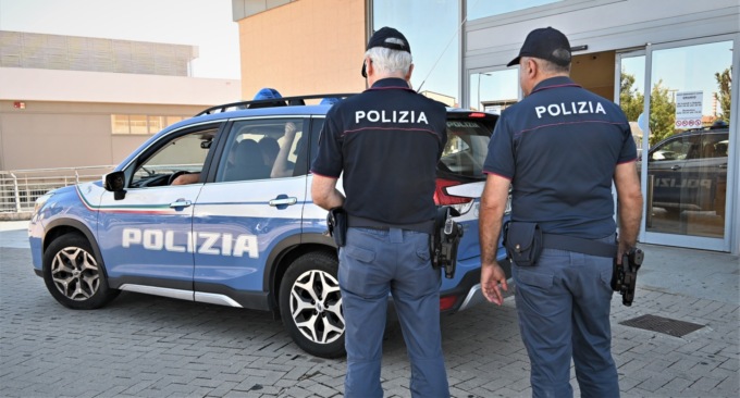 Due furti sventati all’Esselunga di Mantova: la Polizia presidia i supermercati