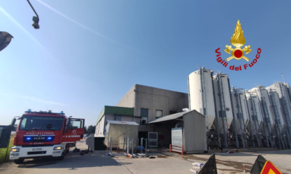 Scoppia il rogo alla Relevi di Rodigo, linea produttiva compromessa