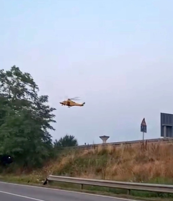 Schianto tra camion e auto sulla Goitese: gravissimo giovane di 23 anni