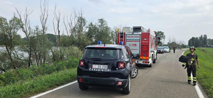 Sul posto sono intervenuti 118, carabinieri, vigili del fuoco e polizia locale