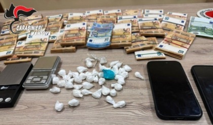 Blitz dei Carabinieri a Castellucchio: sequestrati cocaina e oltre 40mila euro in contanti