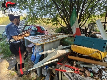 Discarica abusiva scoperta dai carabinieri: sequestrata area di 700mq