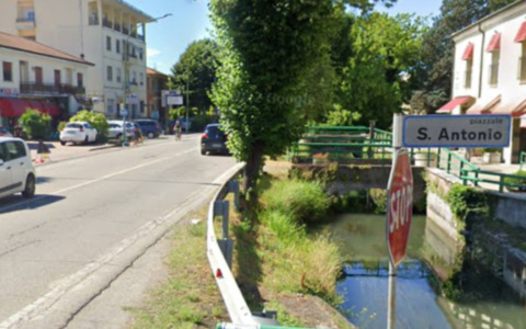 Incidente in moto a Porto Mantovano mentre va agli allenamenti di calcio, 18enne perde un piede