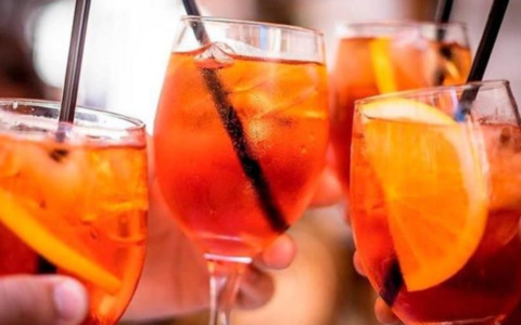 Vende alcolici ai ragazzini, barista 39enne denunciato a Poggio Rusco