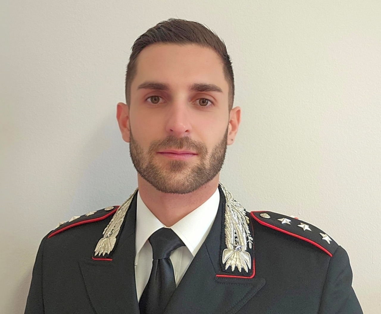 Il nuovo comandante della Compagnia Carabinieri di Castiglione delle Stiviere, capitano Giuseppe Calì