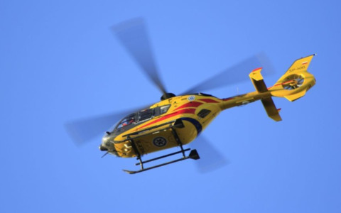 Auto si ribalta a Sabbioneta: coinvolte quattro persone, sul posto anche l’eliambulanza