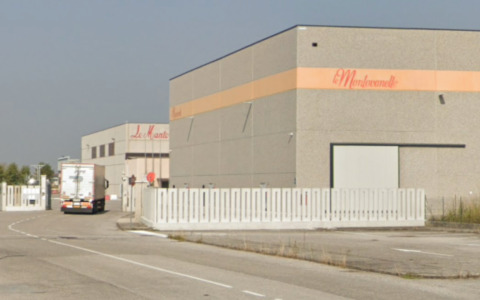 Infortunio sul lavoro a Castel d’Ario, operaio 46enne si schiaccia la mano al pastificio