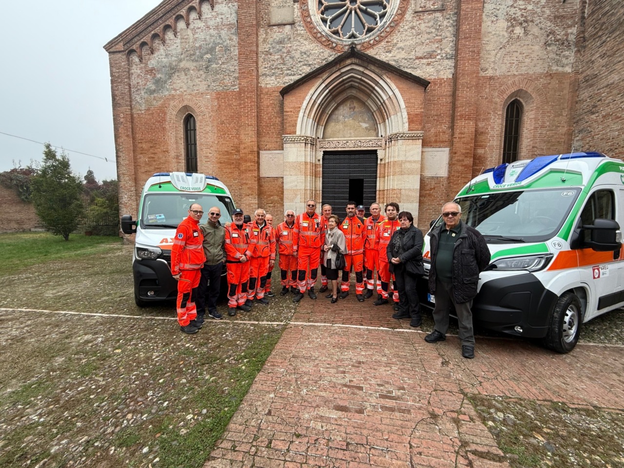 Per la Croce Verde due nuove ambulanze in memoria del compianto primario Antonio Savioli