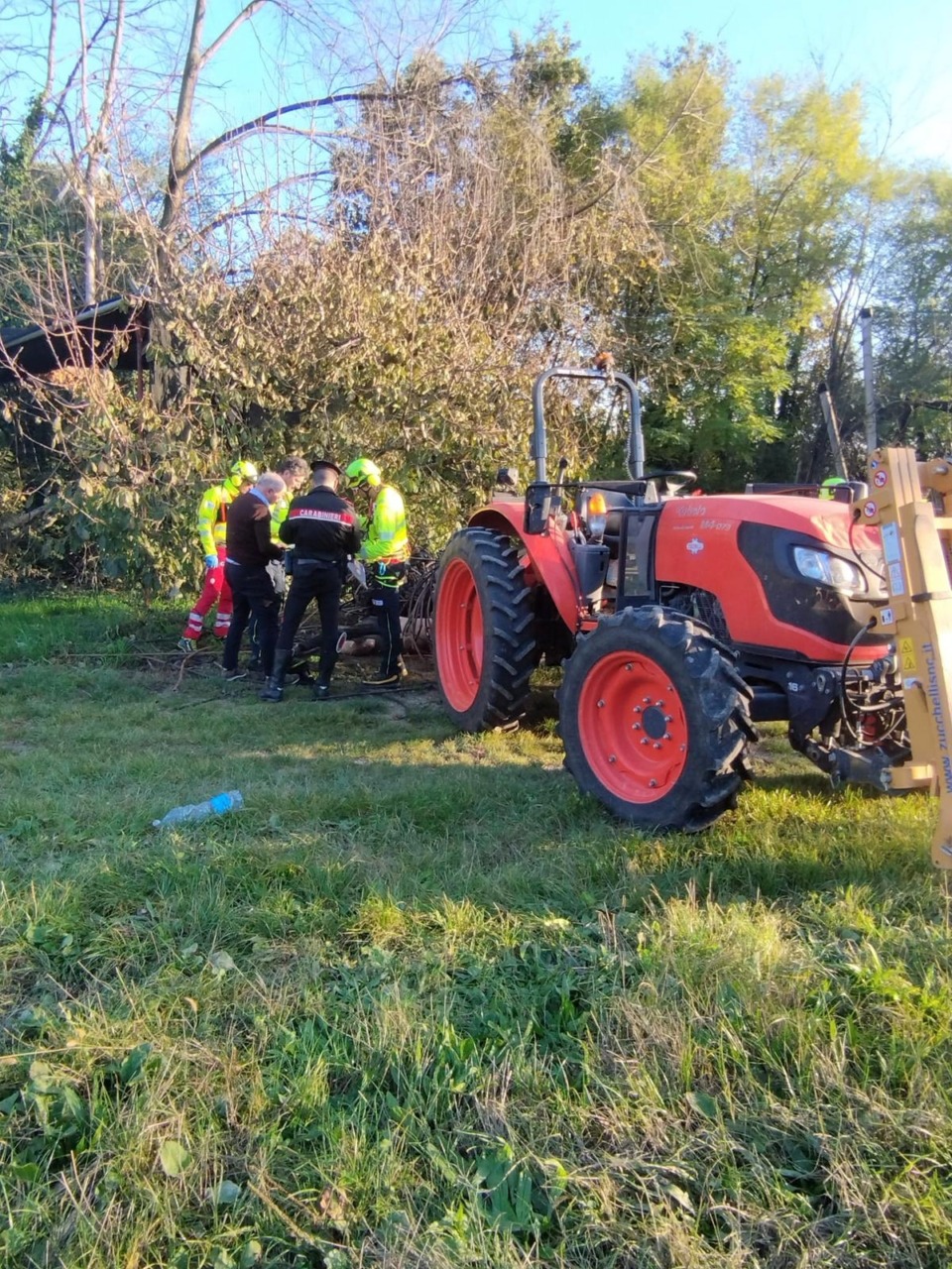Incidente sul lavoro fatale: stritolato da un macchinario a soli 23 anni titolare di un’azienda agricola