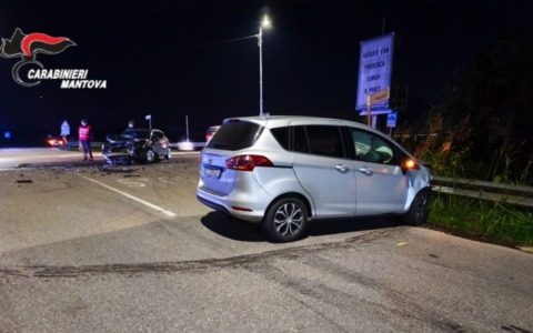 Schianto frontale all’alba a Borgo Virgilio: cinque persone ferite