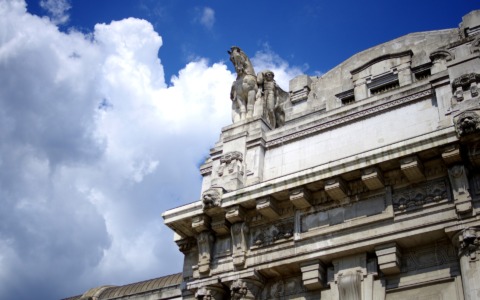 Partire in treno da Milano Centrale: consigli utili per chi arriva in auto