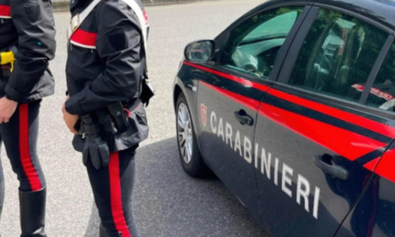 Ai domiciliari per l’accoltellamento del nipote: 54enne evade, beccato per le vie di Bozzolo