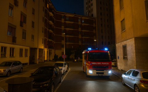 Anziana 86enne cade dal letto in casa a Mantova, salvata dai Vigili del Fuoco