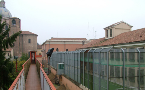 Continua a uscire di casa nonostante i domiciliari, 54enne arrestato a Bozzolo e incarcerato