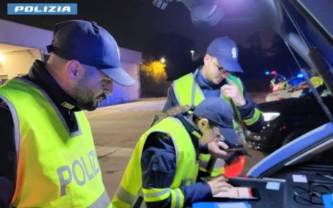 Controlli notturni a Mantova: quattro automobilisti sorpresi alla guida in stato di ebbrezza