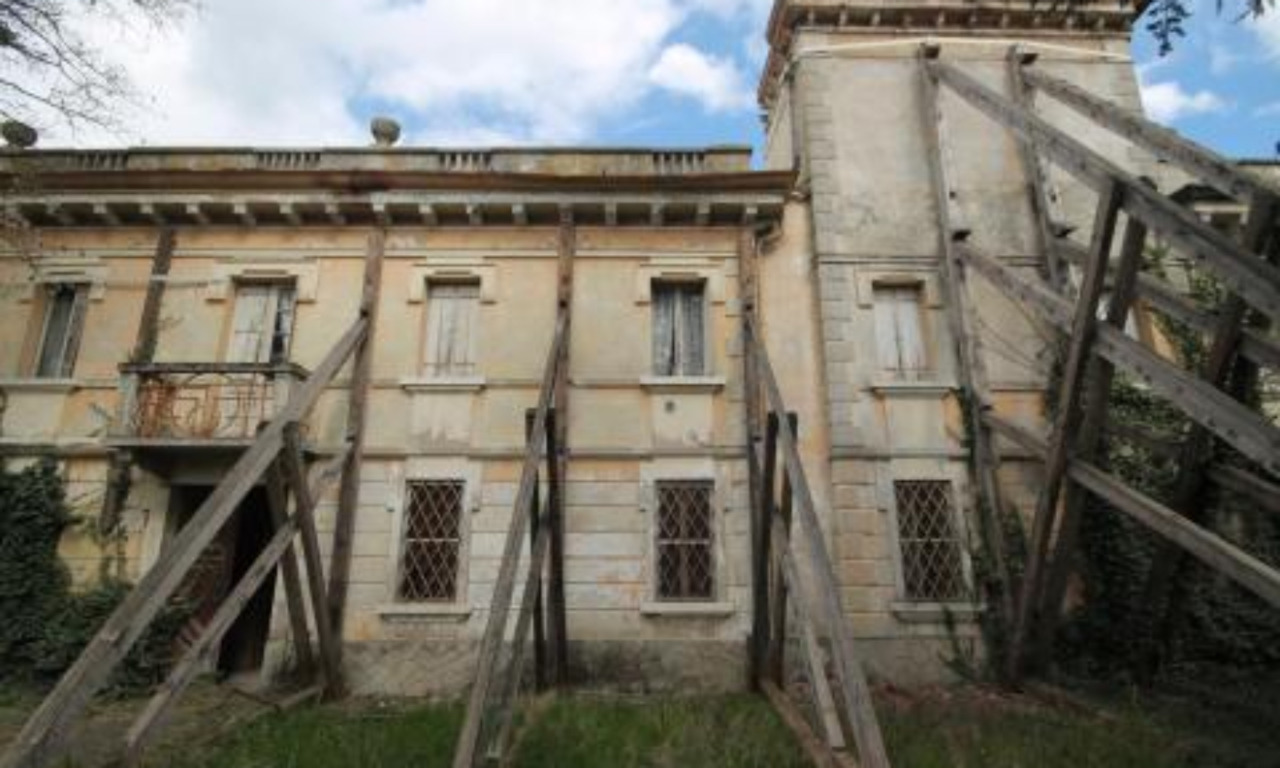 San Giacomo delle Segnate, altri 272mila euro dalla Regione per restaurare Villa Rezzaghi