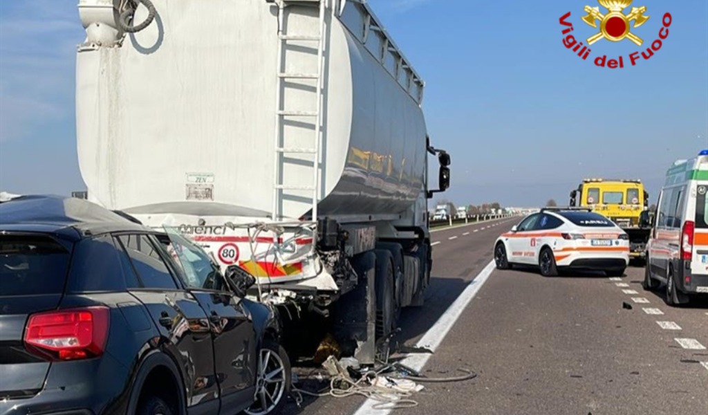 Tragico incidente in A22: nello schianto con un mezzo pesante perde la vita una 36enne