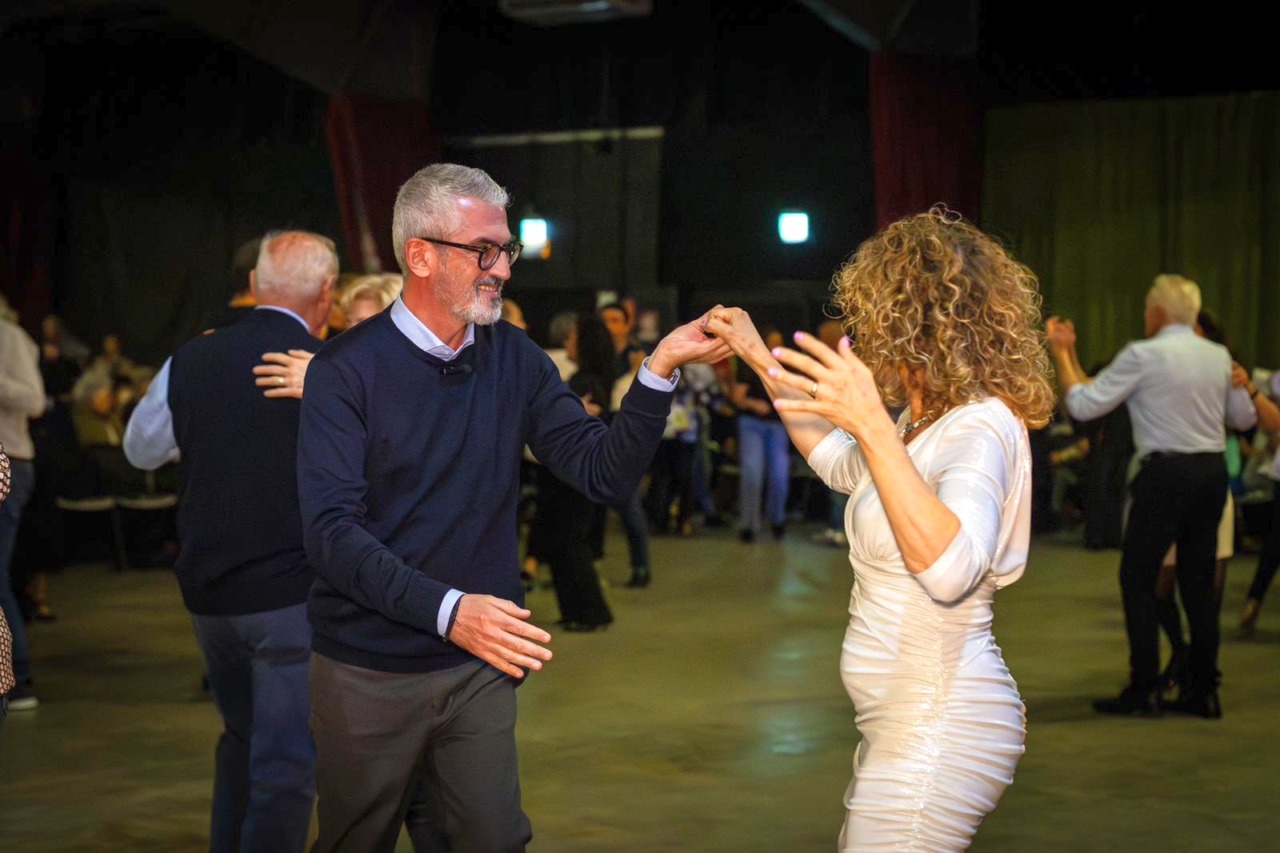 Confcommercio attacca il Comune di Mantova sul ballo liscio gratuito per la notte di San Silvestro