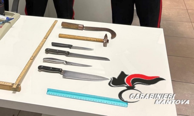 Armato e ubriaco sotto casa della sua ex: preso dai carabinieri con il taser