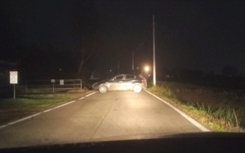 Dieci veicoli rubati per bloccare le strade: maxi colpo da 100mila euro al Mantovamoda