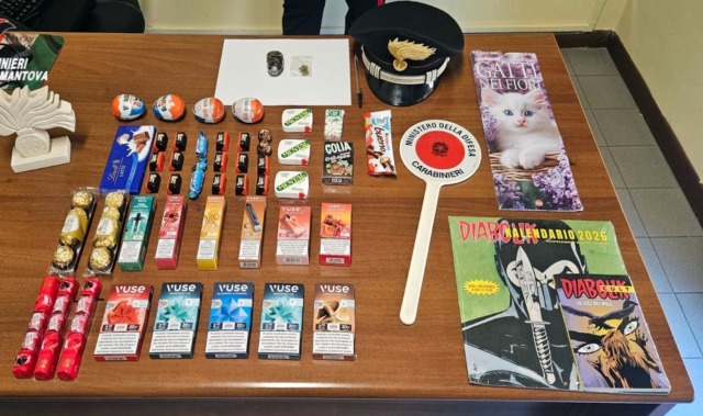 Dai lecca lecca alle sigarette, a più riprese ruba 300 euro di merce in tabaccheria