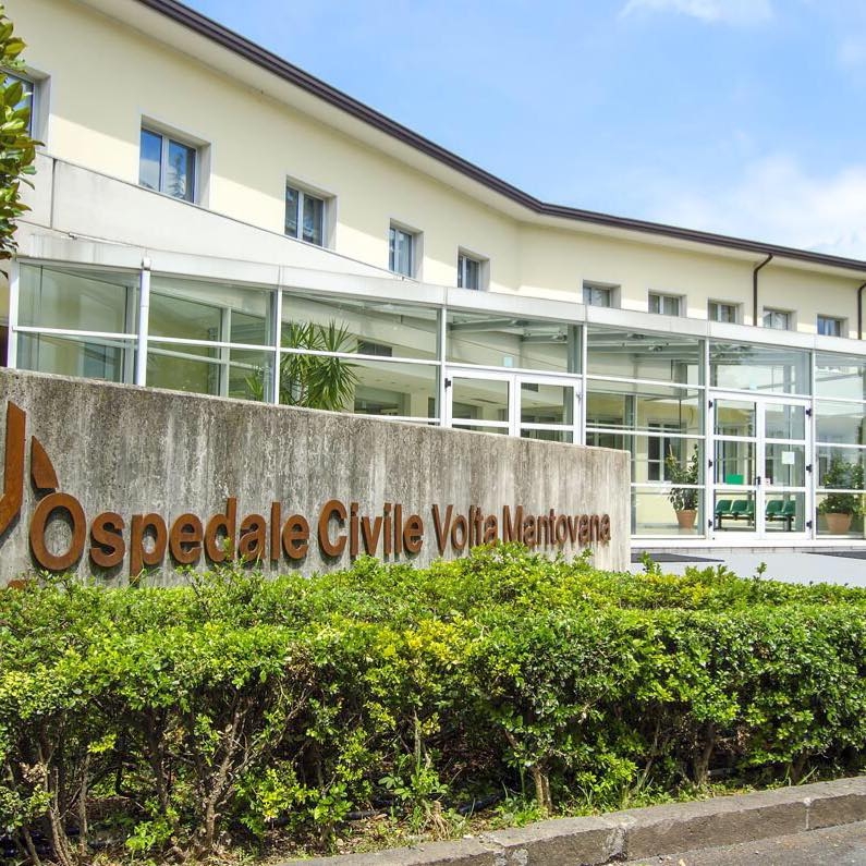 La facciata dell'ospedale Civile di Volta Mantovana