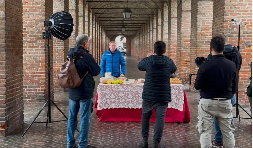 Sabbioneta protagonista su Rai 2 a “Bellissima Italia”: un viaggio tra storia, bellezza e sapori