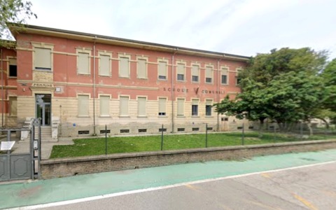 Gesù “bandito” dal canto natalizio della scuola elementare: scoppia una terza polemica