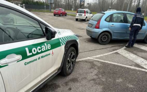 Spaccio di stupefacenti e farmaci a Mantova, cinque pusher denunciati ed espulsi