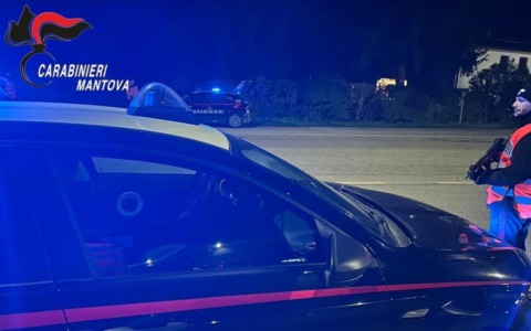 Auto rubate, pirati della strada e occupazione abusiva: weekend di controlli dei Carabinieri