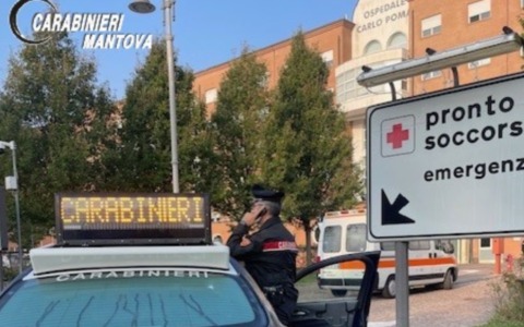 Cade da una scala durante il turno di lavoro in un’azienda agricola: operaio 45enne in ospedale