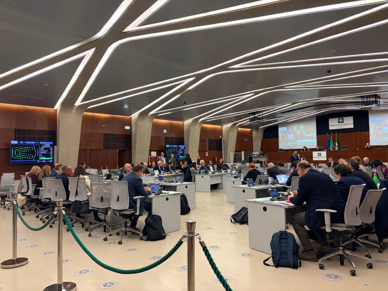 Via libera alla riforma dei trasporti in Lombardia: la Regione esce dalle Agenzie TPL