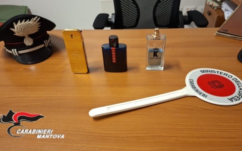 Fermata la “banda dei profumi”: quattro denunciati dopo un colpo all’Ipercoop di Borgo Virgilio