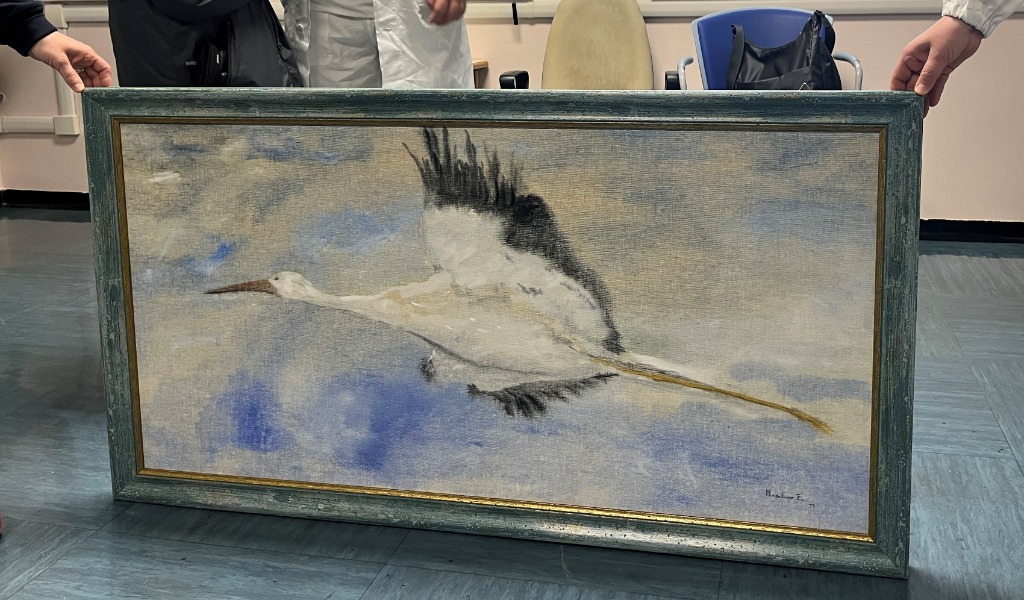 “Voglia di volare”: un dono artistico per il reparto di Ostetricia e Ginecologia del Poma