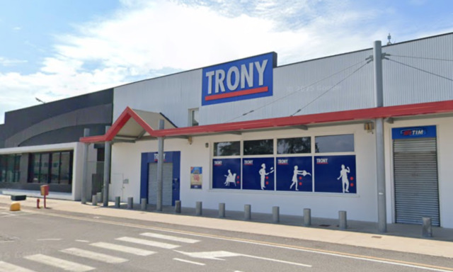 Ladri al Trony di Asola: il tentato furto e il furgone abbandonato durante la fuga