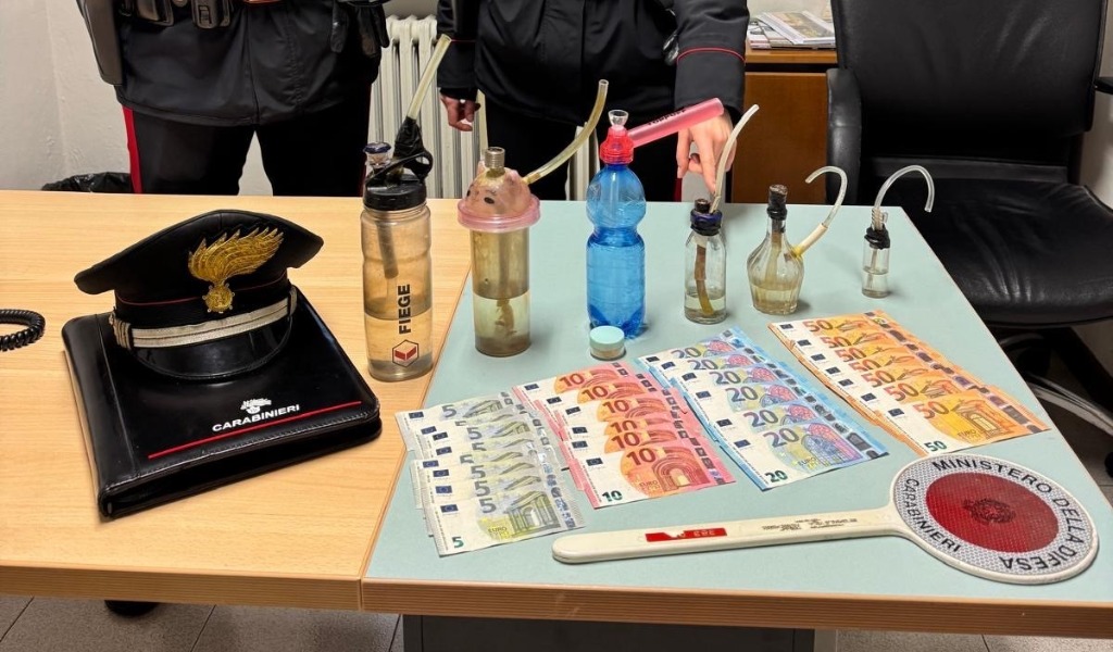 Malore dopo l’assunzione di droga, scatta il controllo: sequestrata “Monkey Dust” in casa di un anziano
