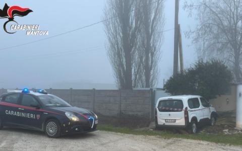 Incidente stradale a Guidizzolo: 20enne perde il controllo del mezzo e finisce fuori strada