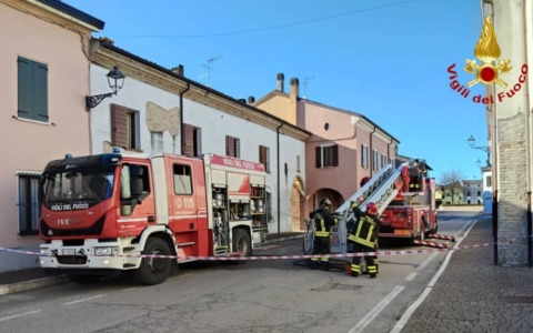 Incendio di una canna fumaria a Mariana Mantovana: intervento tempestivo dei Vigili del Fuoco evita danni maggiori