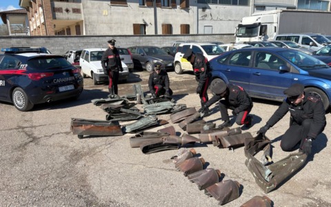 Fuga nella notte: in auto 180 kg di rame rubati dal cantiere della scuola elementare