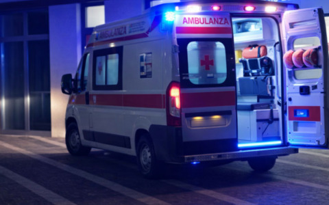 Interventi del 118 a Mantova nella notte tra martedì 10 e mercoledì 11 marzo 2026: due malori e una caduta