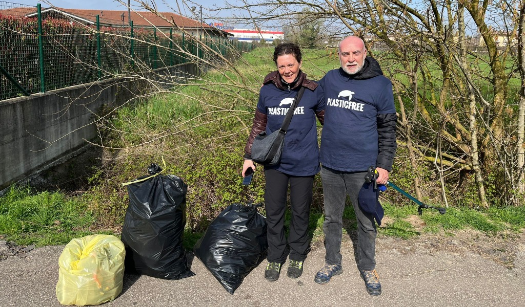 Una Curtatone più pulita: in tre ore rimossi 600 chili di rifiuti