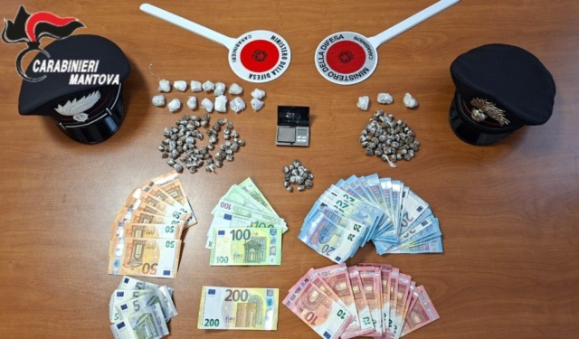 Fermato di notte per un controllo: 20enne trovato con 147 dosi di hashish