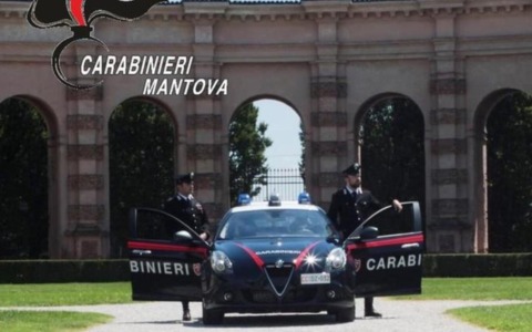 Tre donne rapinate con violenza in poche settimane: denunciato 42enne mantovano