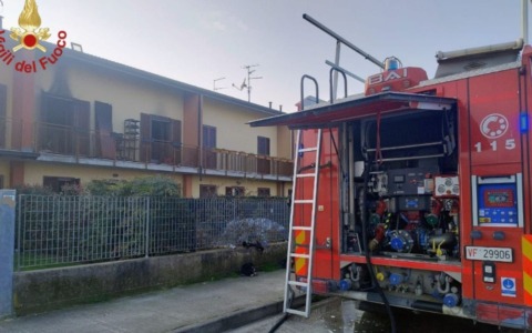 Incendio a Porto Mantovano: ingenti danni al primo piano di un’abitazione