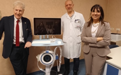 Donato alla Nefrologia del Poma un dispositivo innovativo per la diagnosi delle patologie ossee