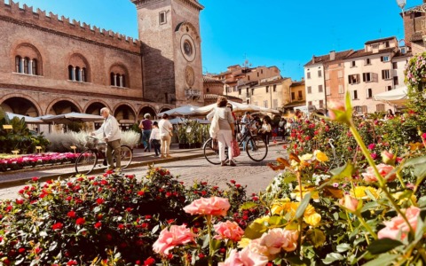 Mantova Fiorita 2026: la Primavera sboccia nel centro storico della Città dei Gonzaga