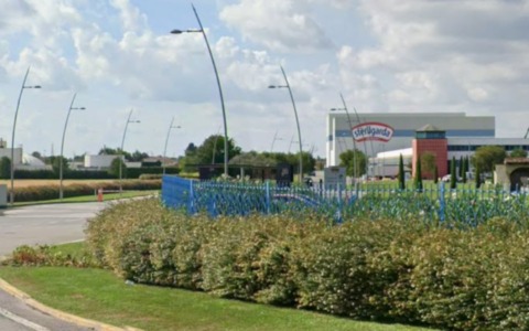 Incidente alla Sterilgarda di Castiglione: operaio 50enne resta incastrato tra due muletti