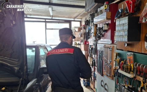 Officina abusiva scoperta a San Giorgio Bigarello: denunciato meccanico senza autorizzazioni